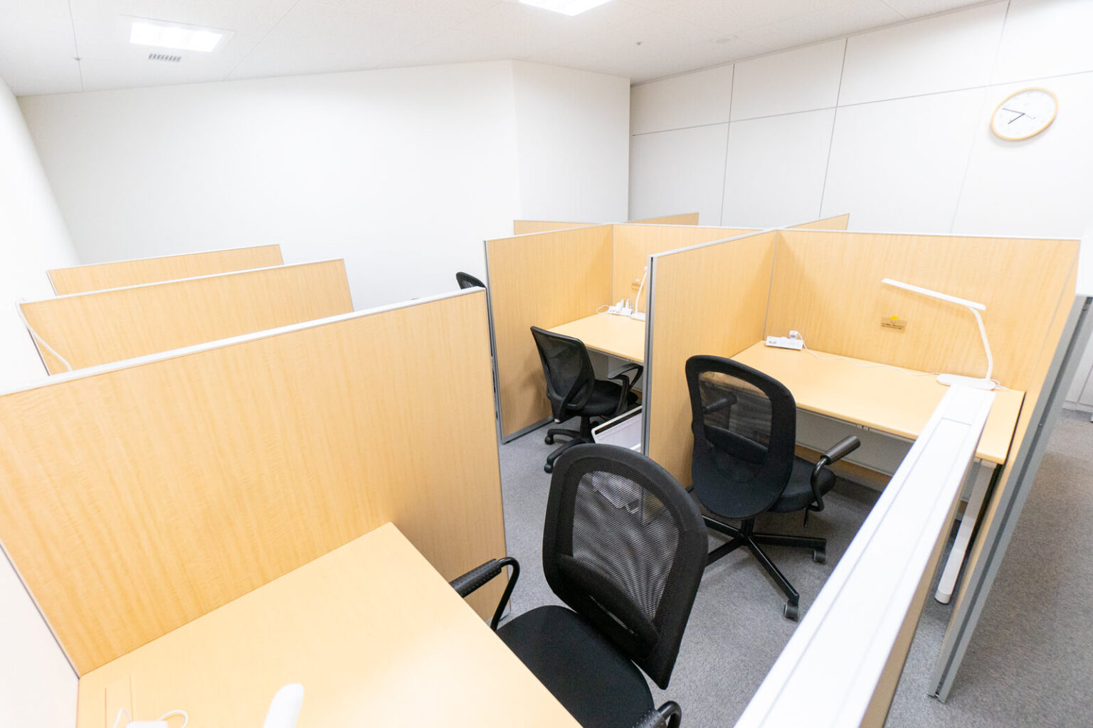 コワーキングスペースの料金プラン(ドロップイン・月額) ビィーゴ コワーキングスペースの料金プラン(ドロップイン・月額) ビィーゴ